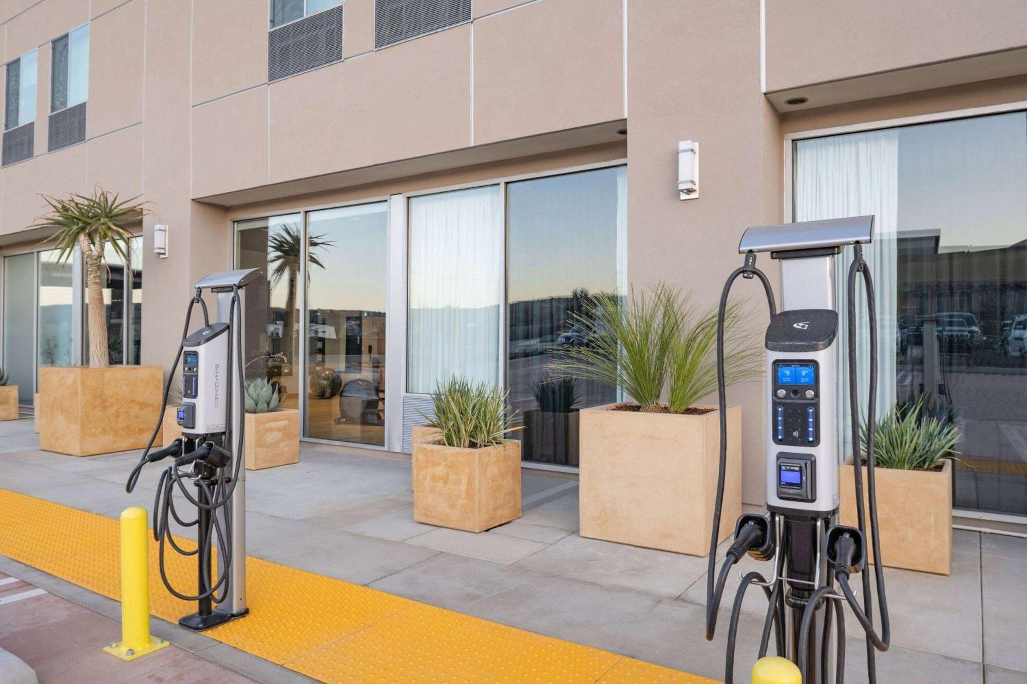 La Quinta Inn & Suites By Wyndham Yucaipa Ngoại thất bức ảnh