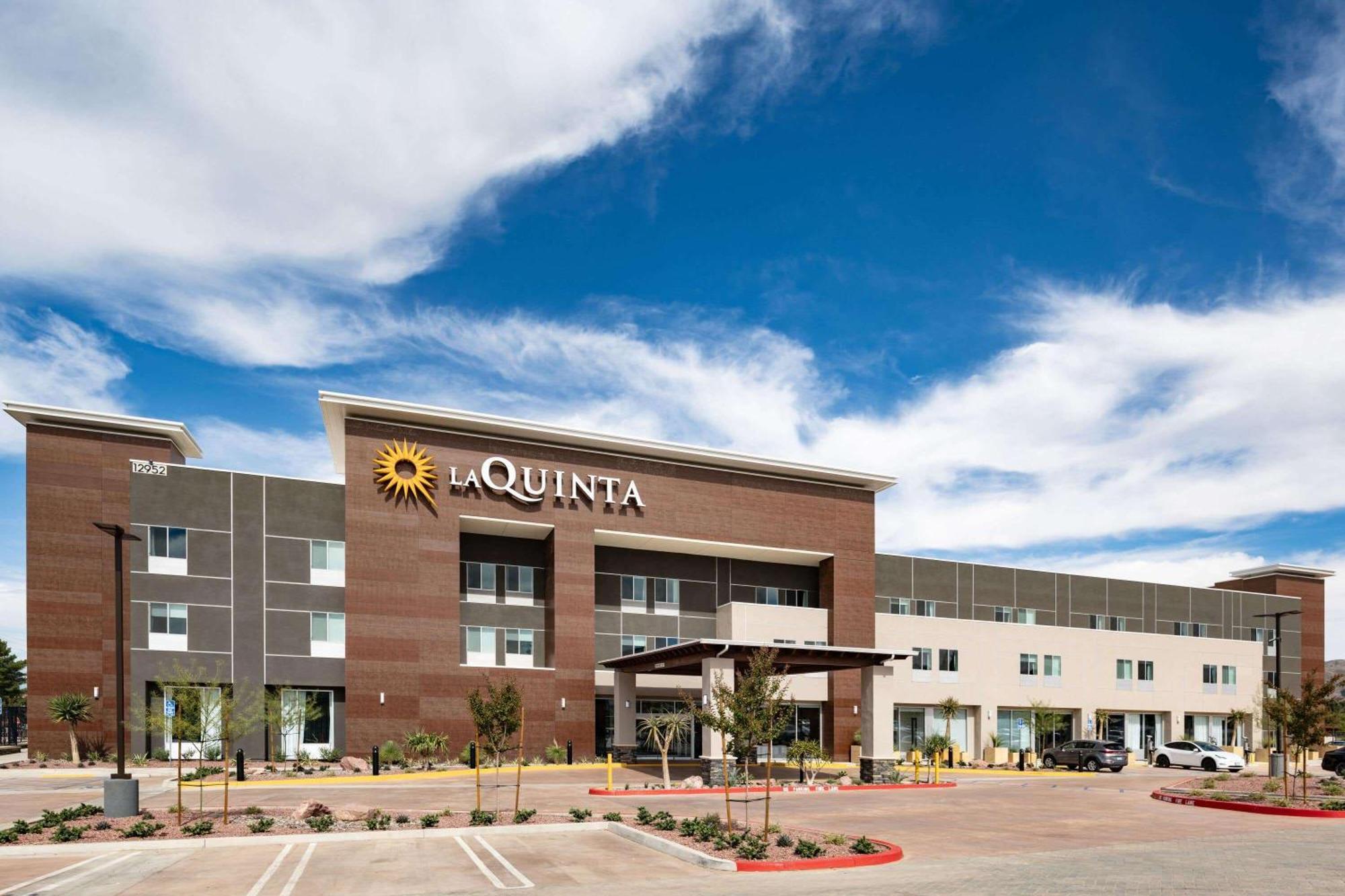 La Quinta Inn & Suites By Wyndham Yucaipa Ngoại thất bức ảnh